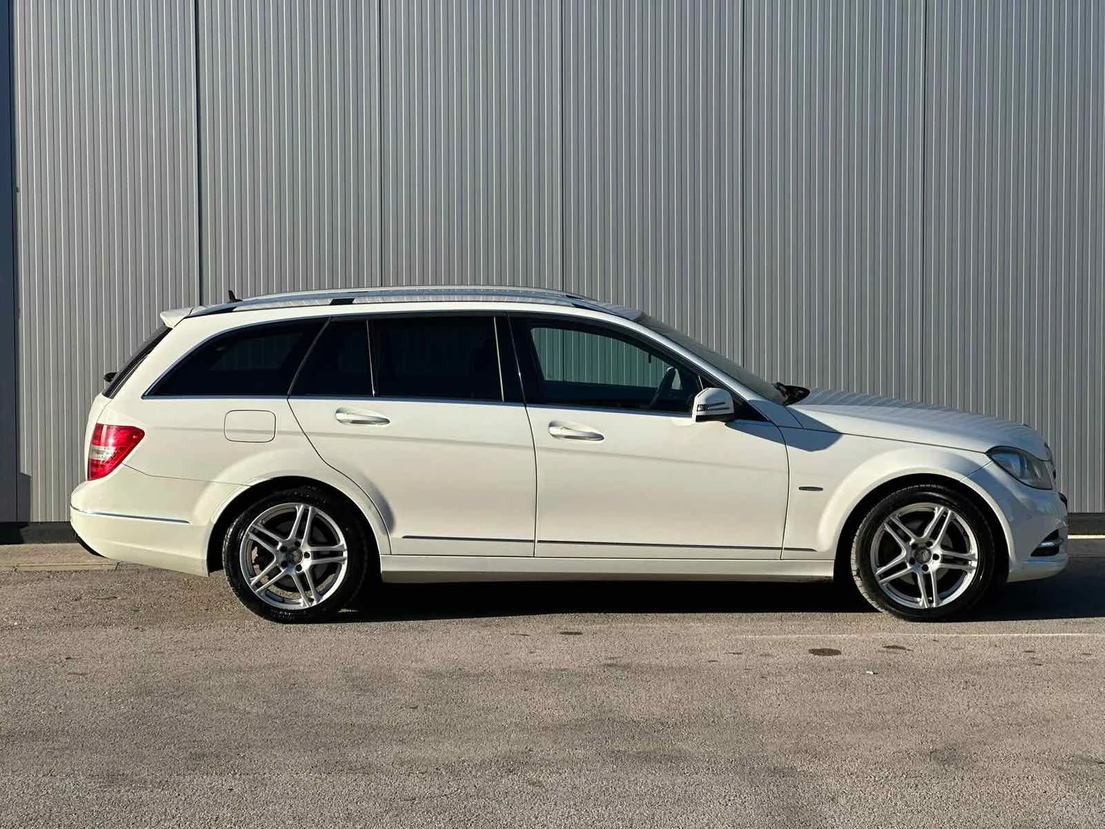 Mercedes-Benz C 250 2.5CDi, снимка 8 - Автомобили и джипове - 56283128