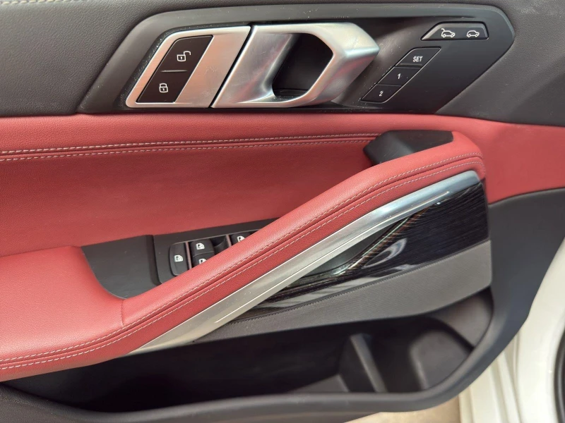 BMW X6 M60i/xDrive/FACELIFT/SKY LOUNGE/H&K/LED/CAMERA/, снимка 5 - Автомобили и джипове - 52469491