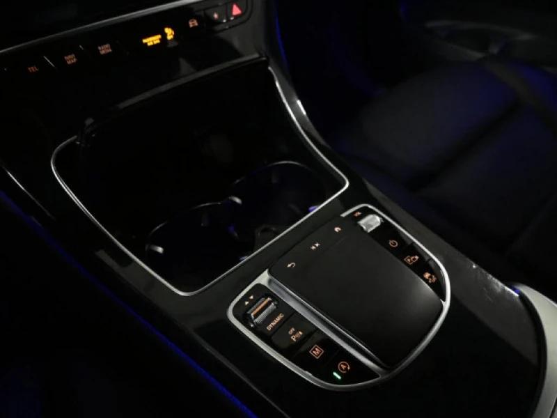 Mercedes-Benz GLC GLC 300 SUV 4MATIC* АвтоКредит* (Цена до БГ) , снимка 10 - Автомобили и джипове - 53376462