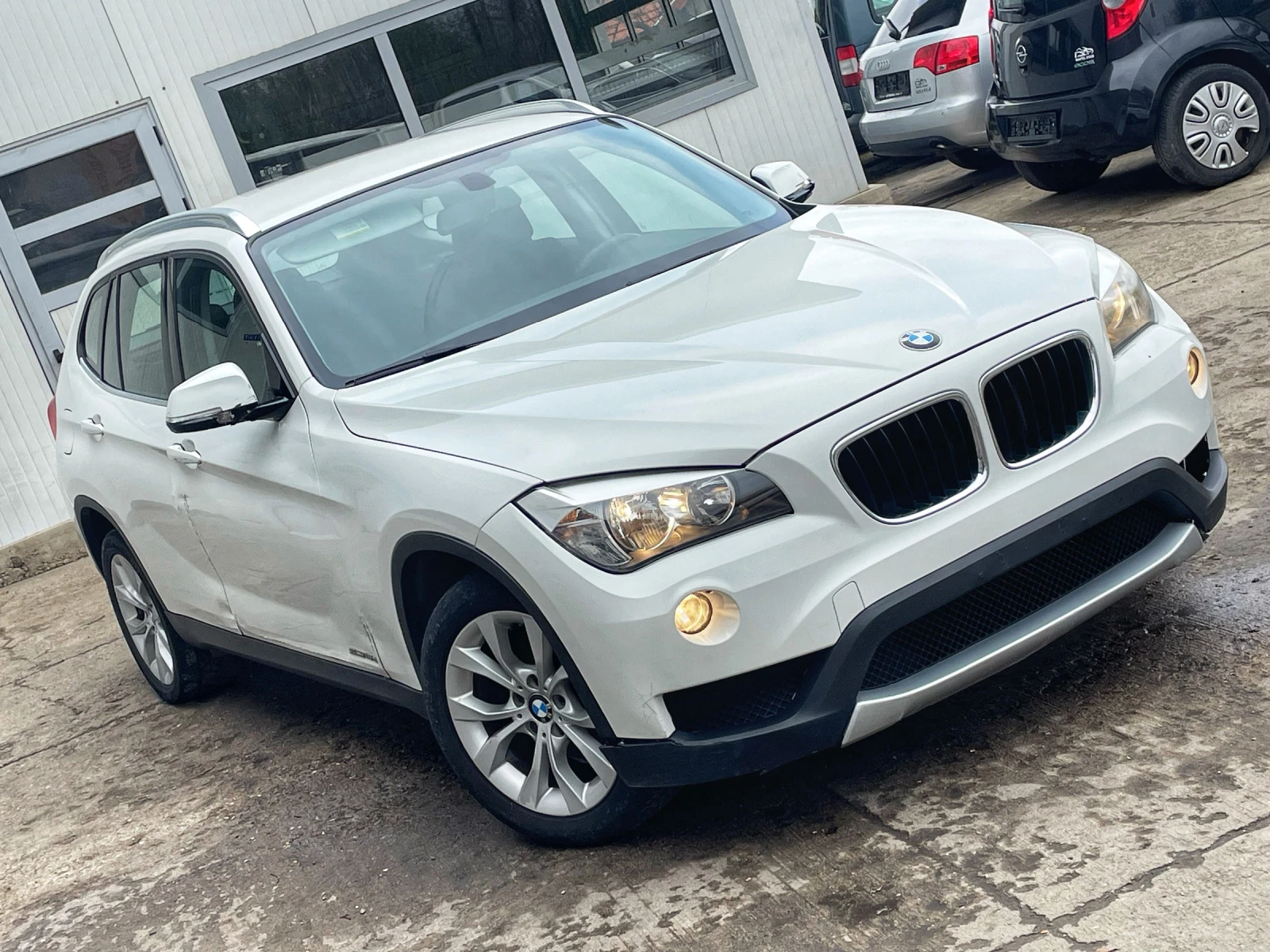 BMW X1 2.0ITALY - изображение 3