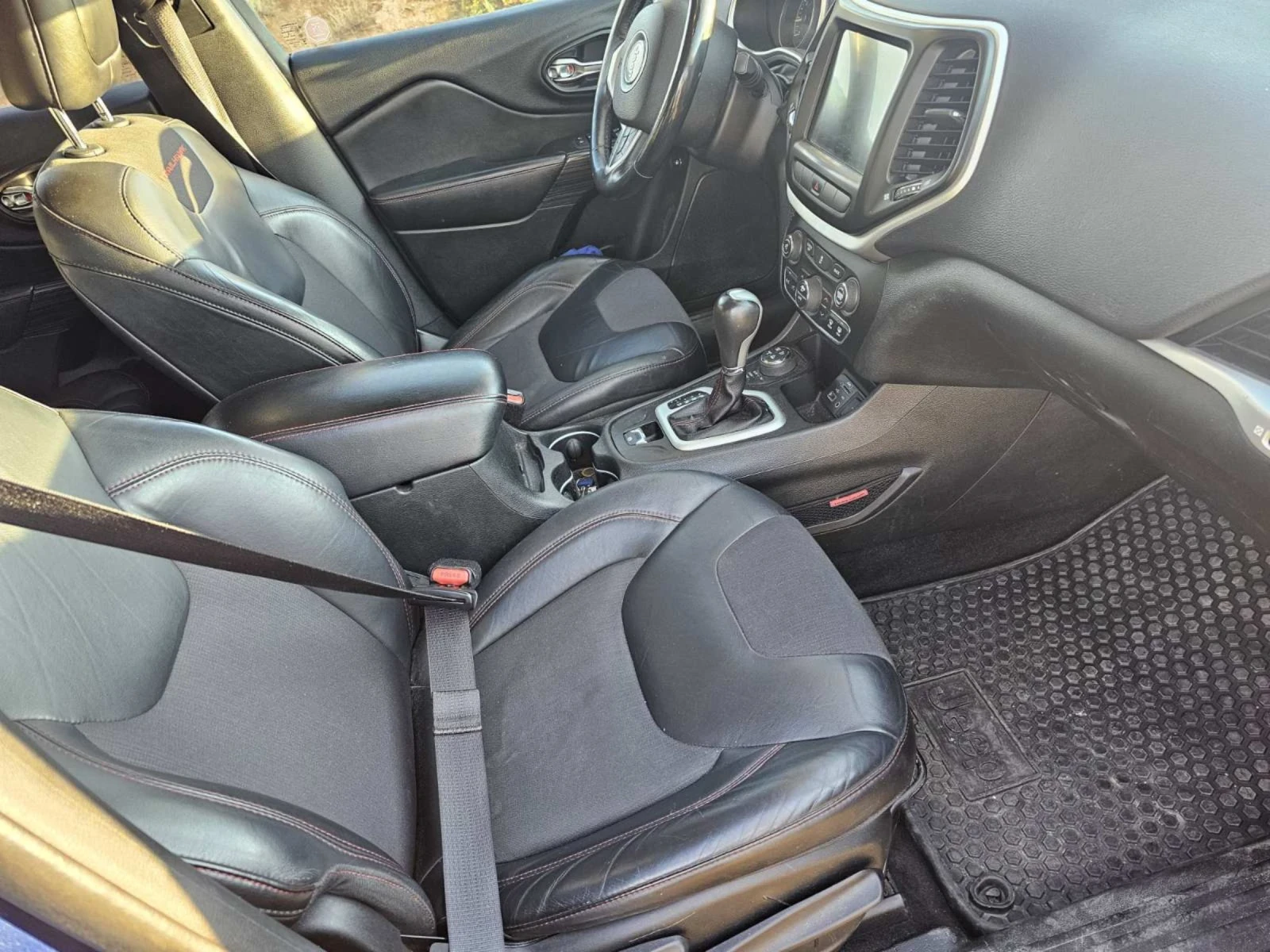 Jeep Cherokee Trailhawk  | Mobile.bg   13