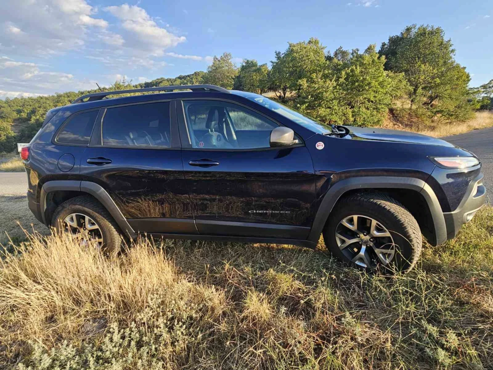 Jeep Cherokee Trailhawk  | Mobile.bg   14