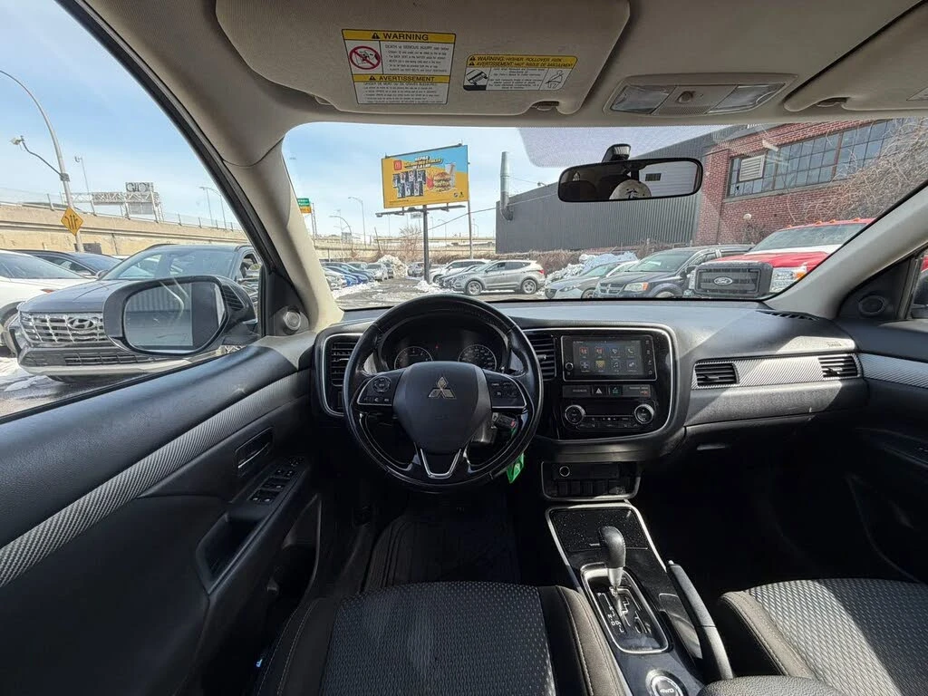 Mitsubishi Outlander ES* S-AWC* КАМЕРА, снимка 11 - Автомобили и джипове - 54340165