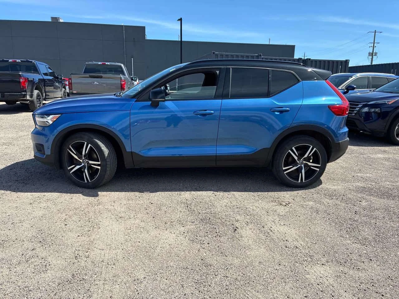 Volvo XC40 R Design  CARFAX | Mobile.bg � ����������� 2