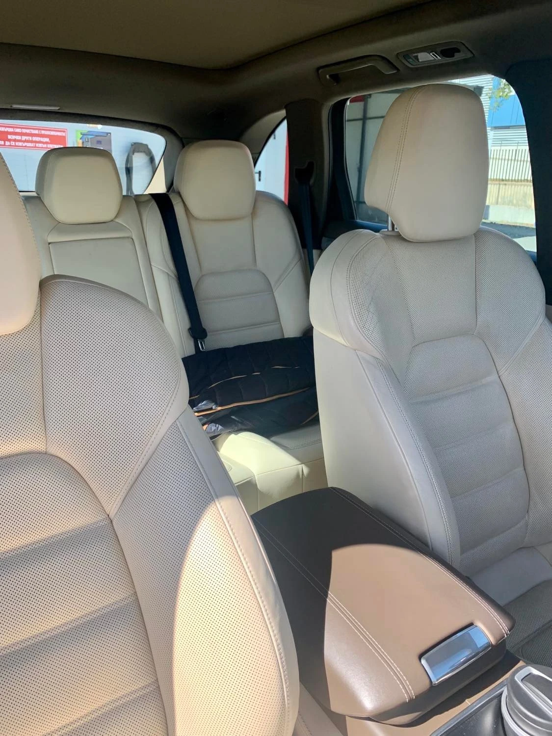 Porsche Cayenne HIBRID, снимка 9 - Автомобили и джипове - 54550775
