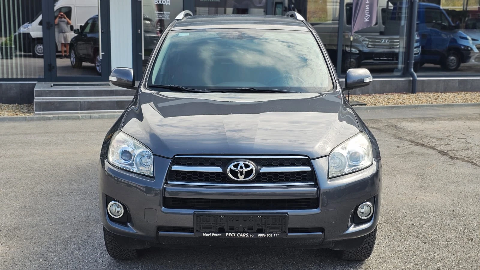 Toyota Rav4 2.2D4D 4x4 6SP IT-БЛОКАЖ-ИСТОРИЯ-ТОП СЪСТ.-ЛИЗИНГ, снимка 2 - Автомобили и джипове - 55940721