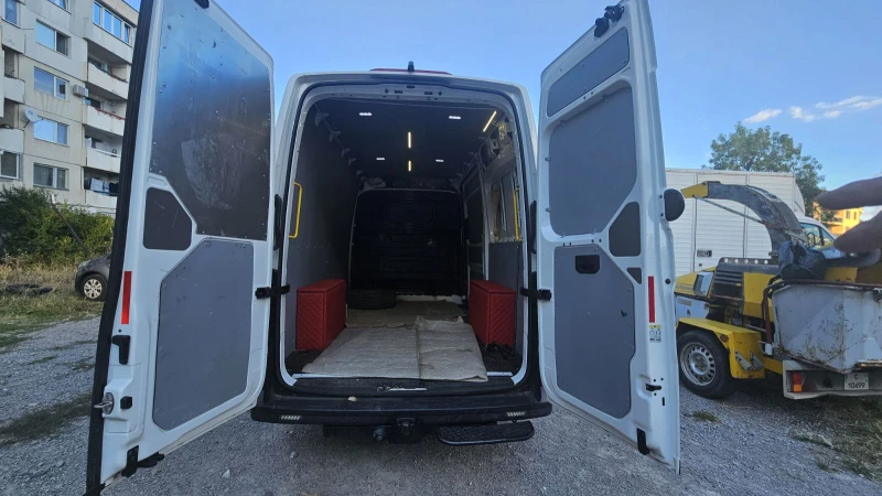 VW Crafter, снимка 4 - Бусове и автобуси - 51737358