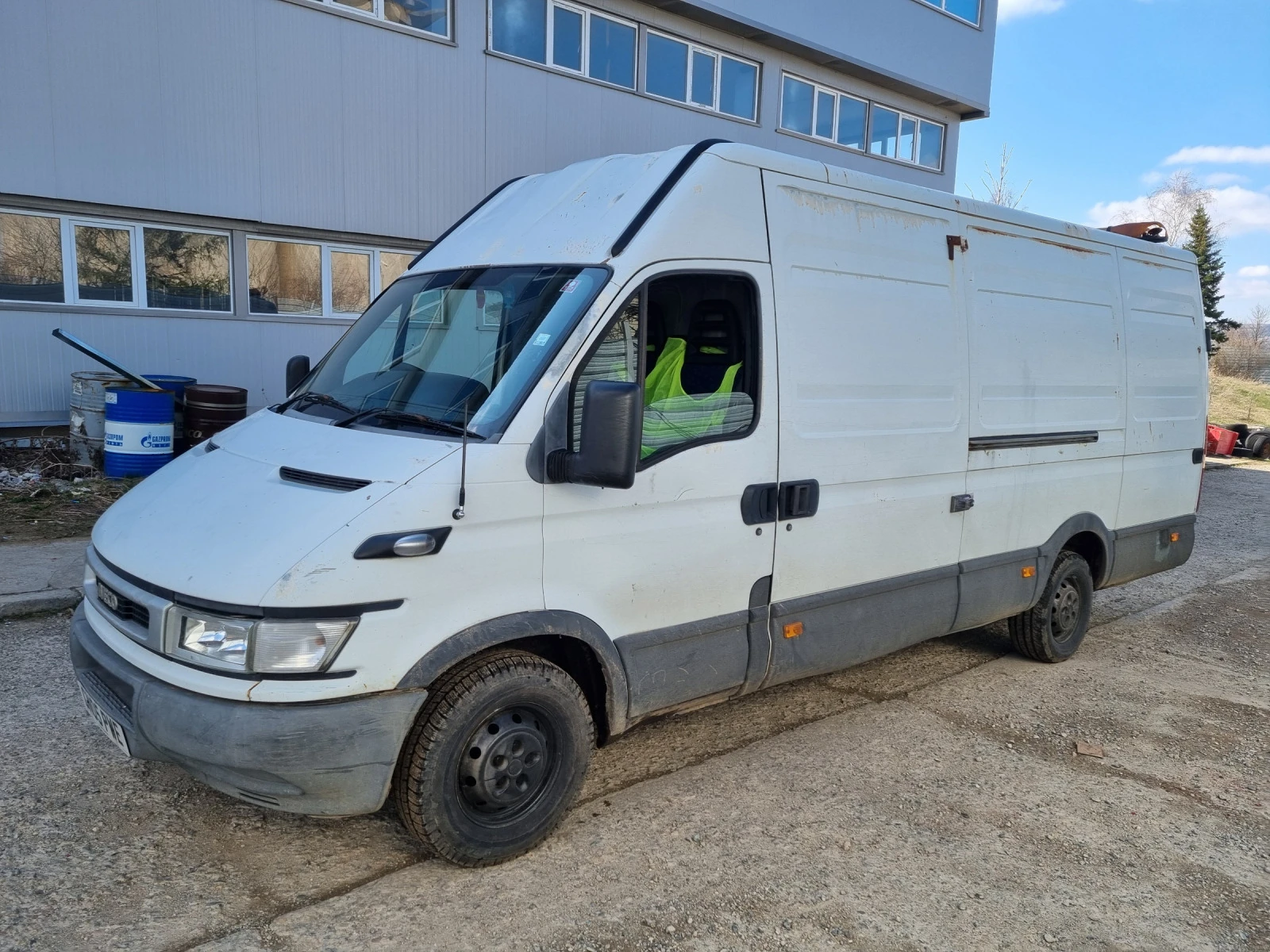 Iveco 35s12 2.3dizel-116ks-2005god-На части!!! - изображение 4