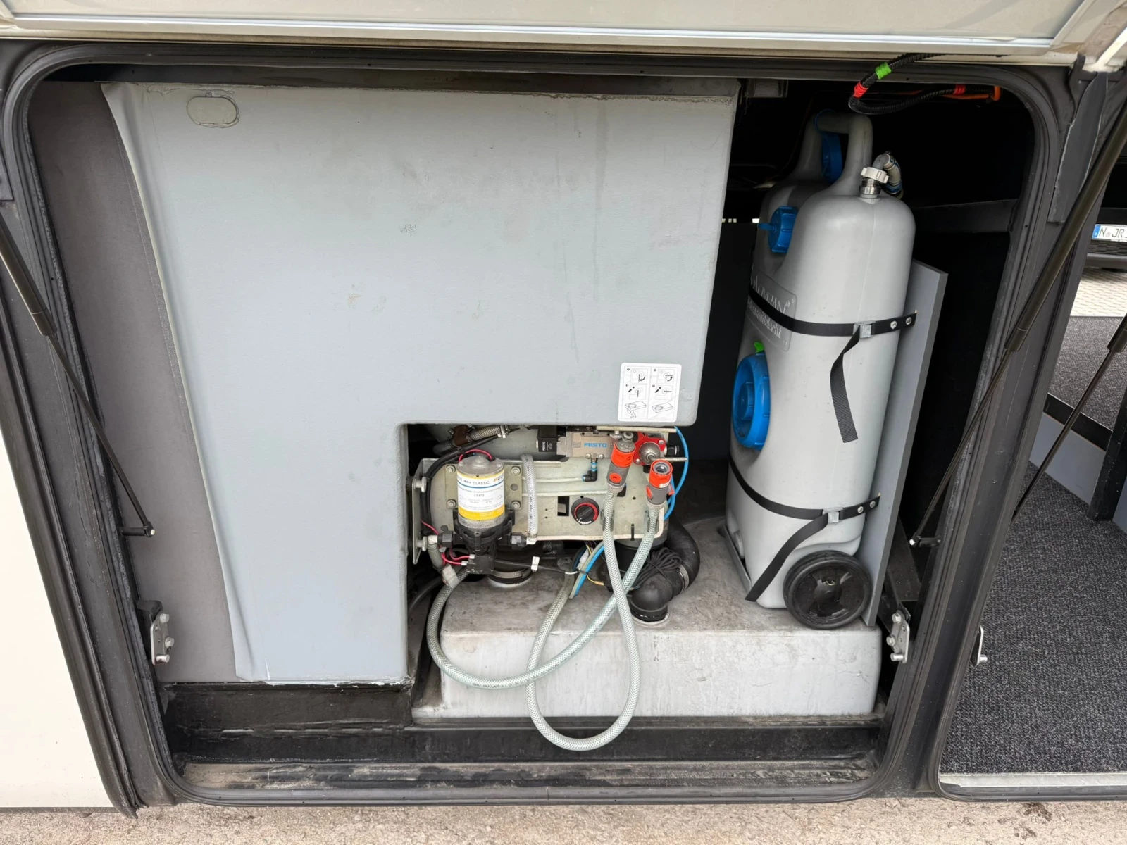 Setra H 516 ХД, снимка 10 - Бусове и автобуси - 53836931