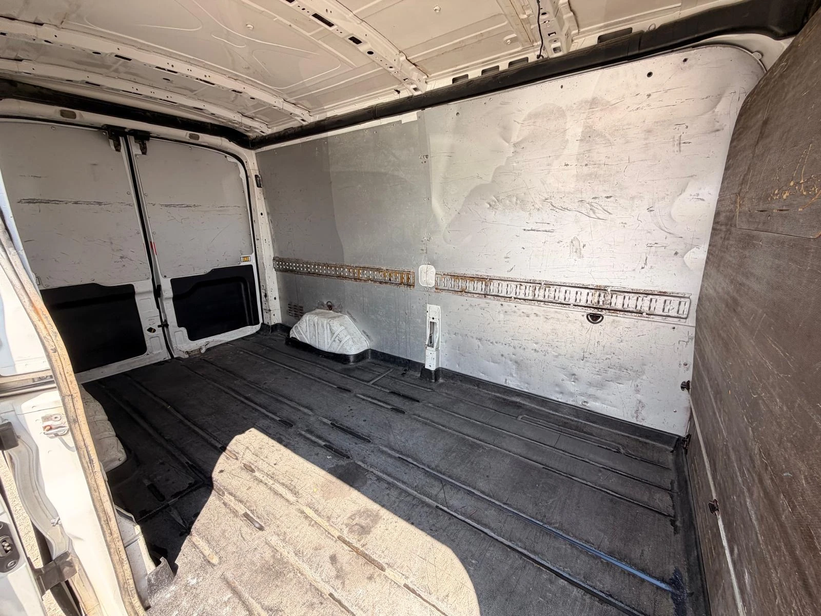 Ford Transit 2.2TDCI, снимка 13 - Бусове и автобуси - 54823541