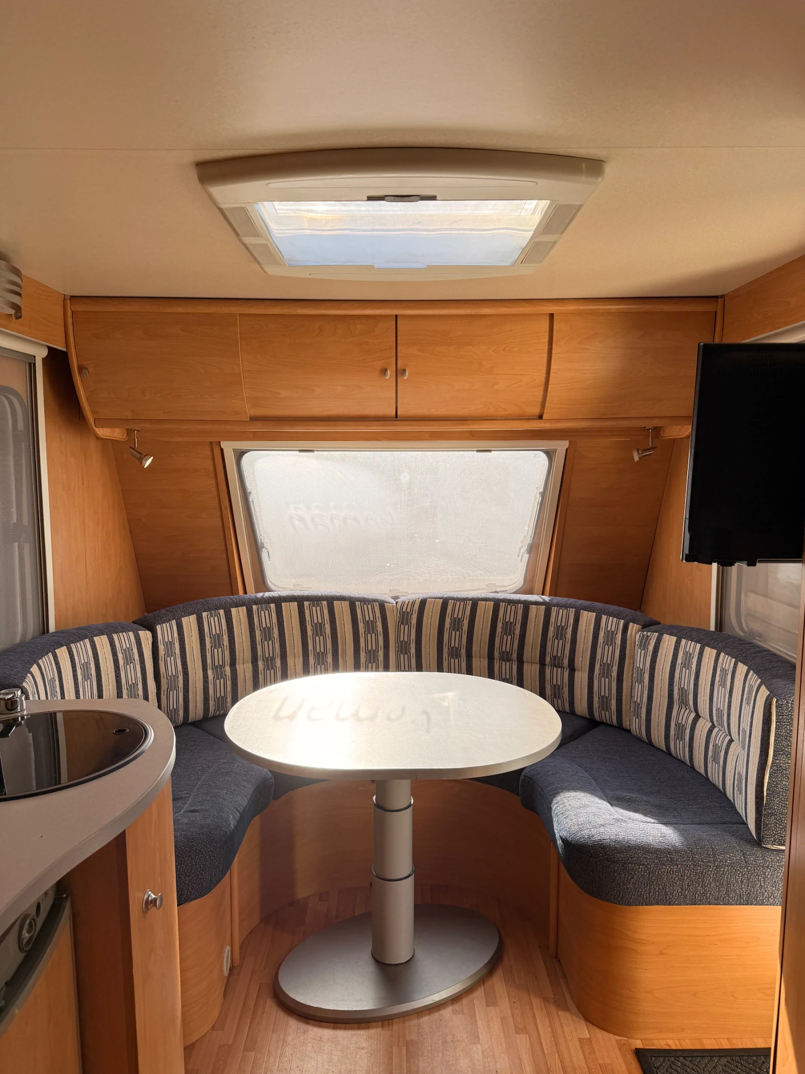 Каравана Sterckeman Климатик, форцелт, маркиза, солар - изображение 8