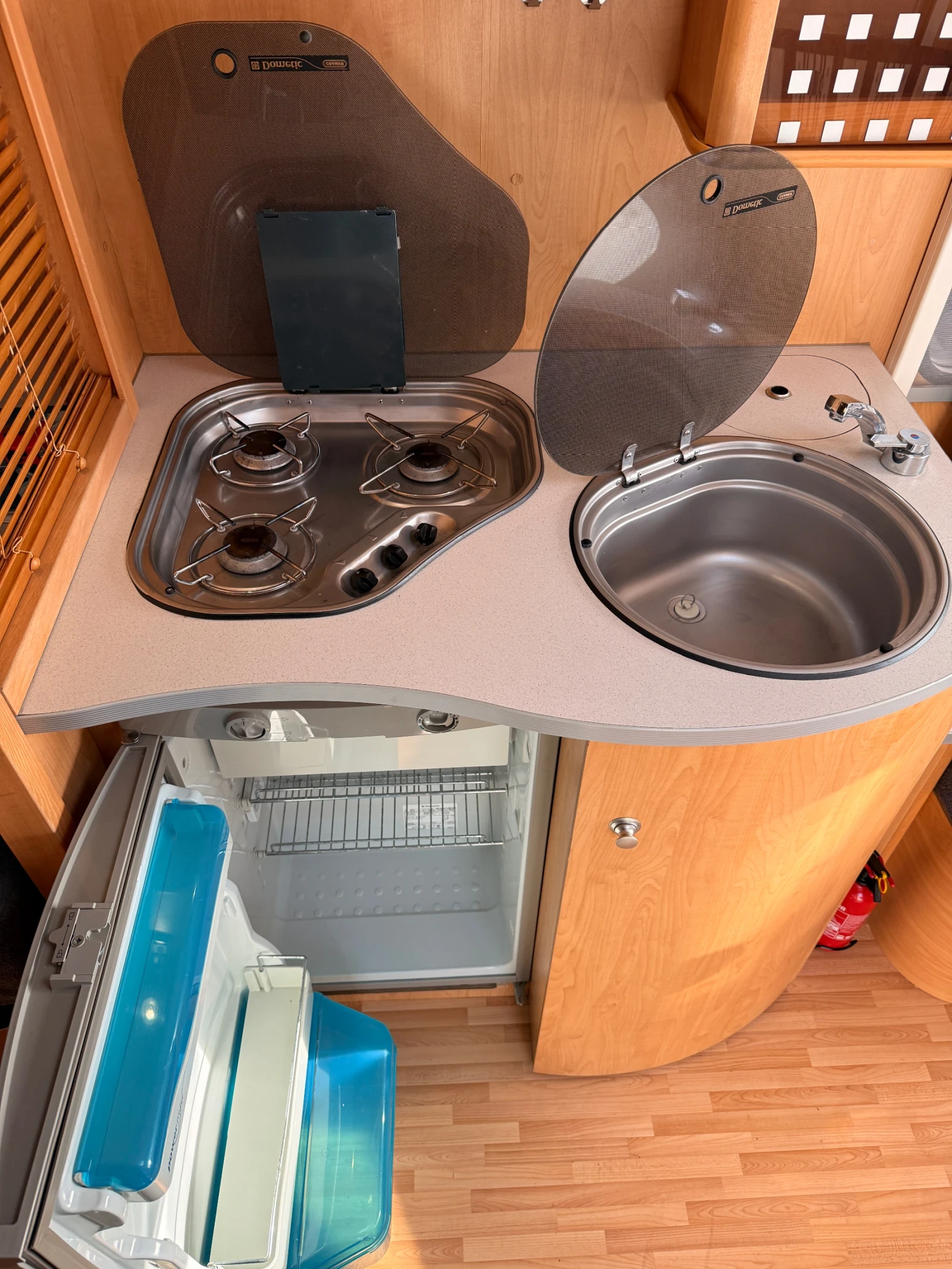 Каравана Sterckeman Климатик, форцелт, маркиза, солар - изображение 10