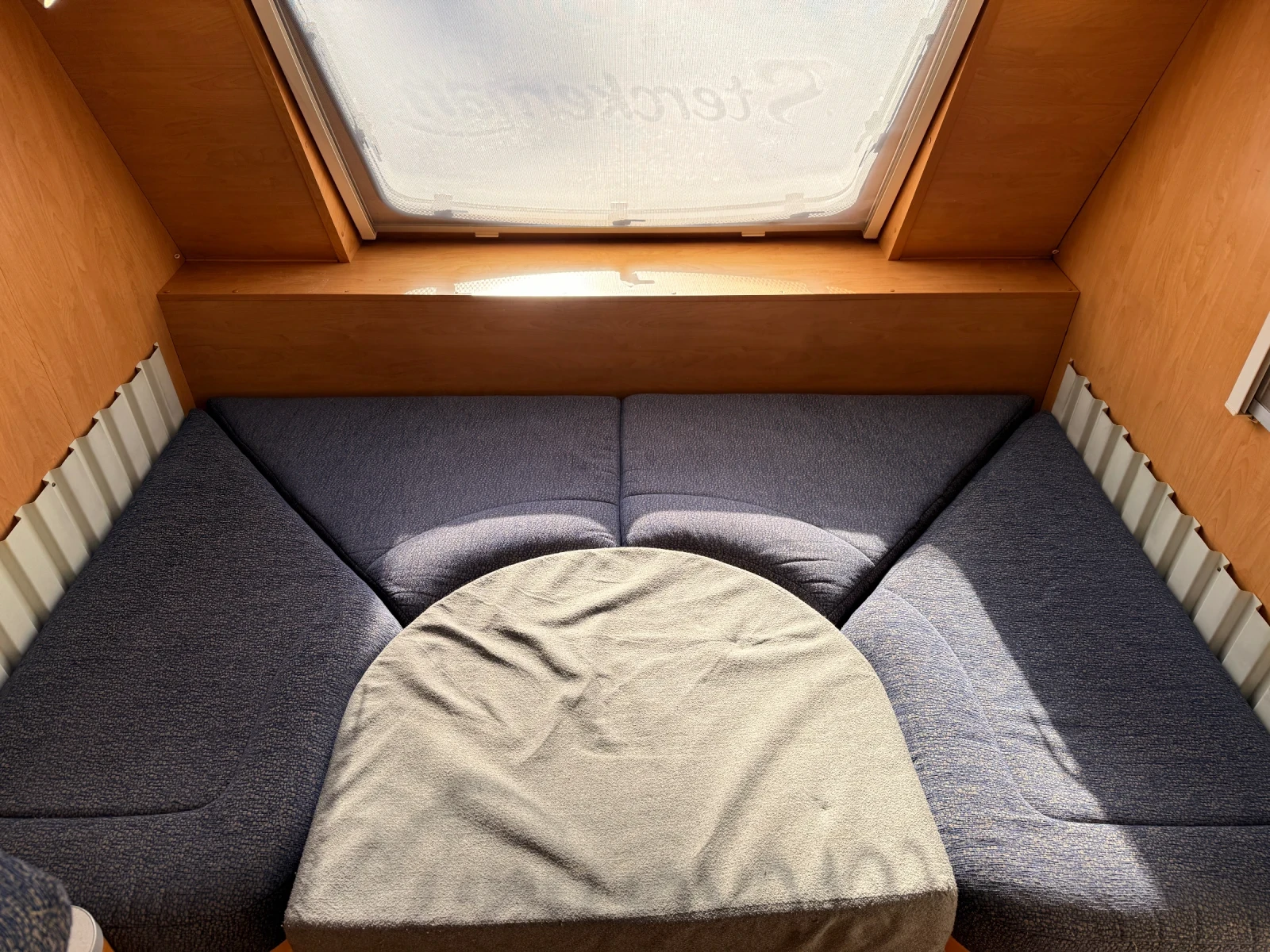 Каравана Sterckeman Климатик, форцелт, маркиза, солар - изображение 9