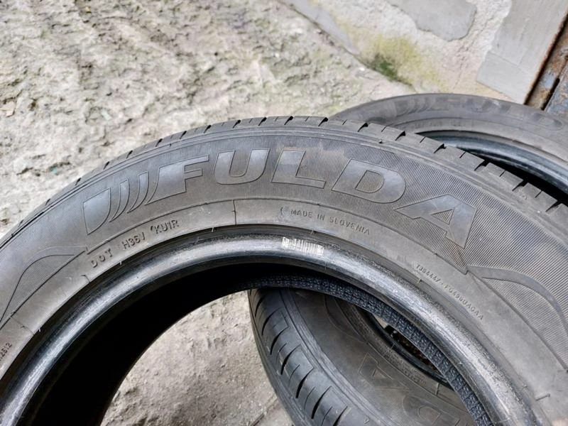 Гуми Летни 215/65R16, снимка 5 - Гуми и джанти - 36287242