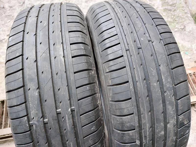 Гуми Летни 215/65R16, снимка 1 - Гуми и джанти - 36287242