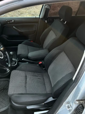 VW Golf 1.6i 16v Газ/бензин , снимка 8