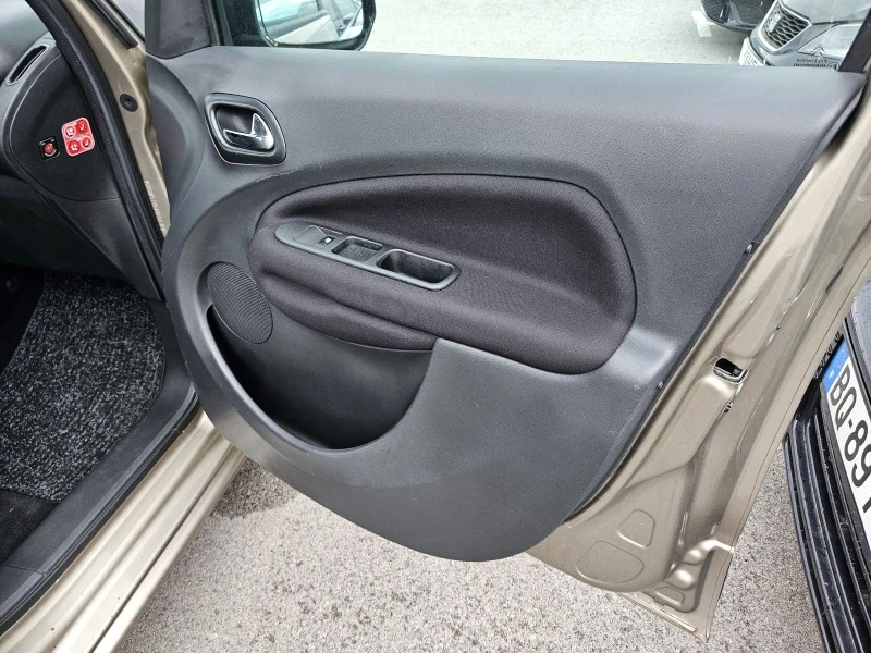 Citroen C3 Picasso 1.6 HDI , снимка 13 - Автомобили и джипове - 46356882