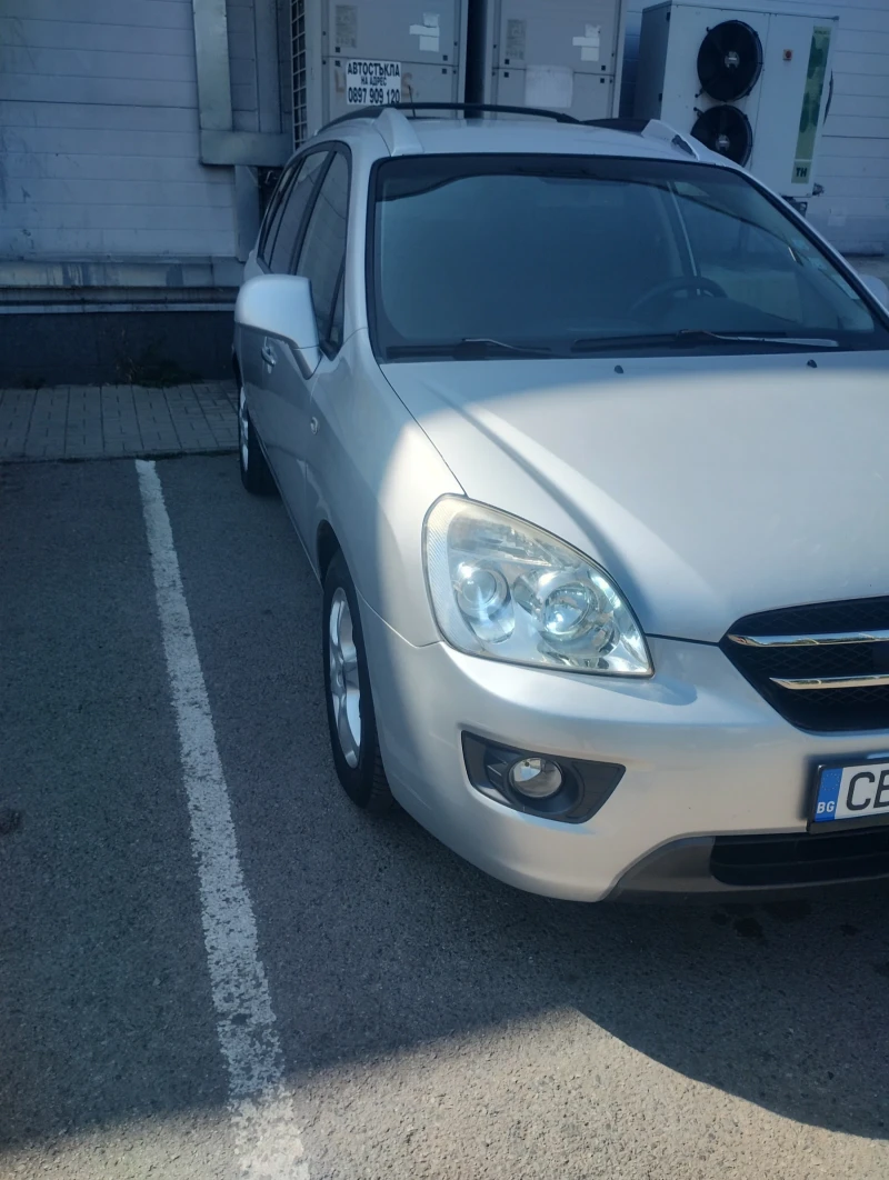 Kia Carens 2.0 TDCI 140hp, снимка 2 - Автомобили и джипове - 47601914