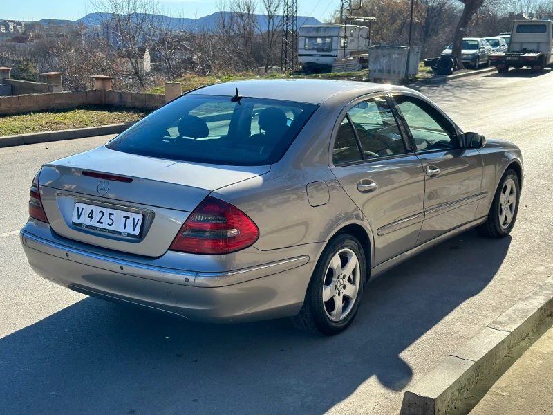 Mercedes-Benz E 220 E220 CDI Автомат Холандия, снимка 4 - Автомобили и джипове - 48377169