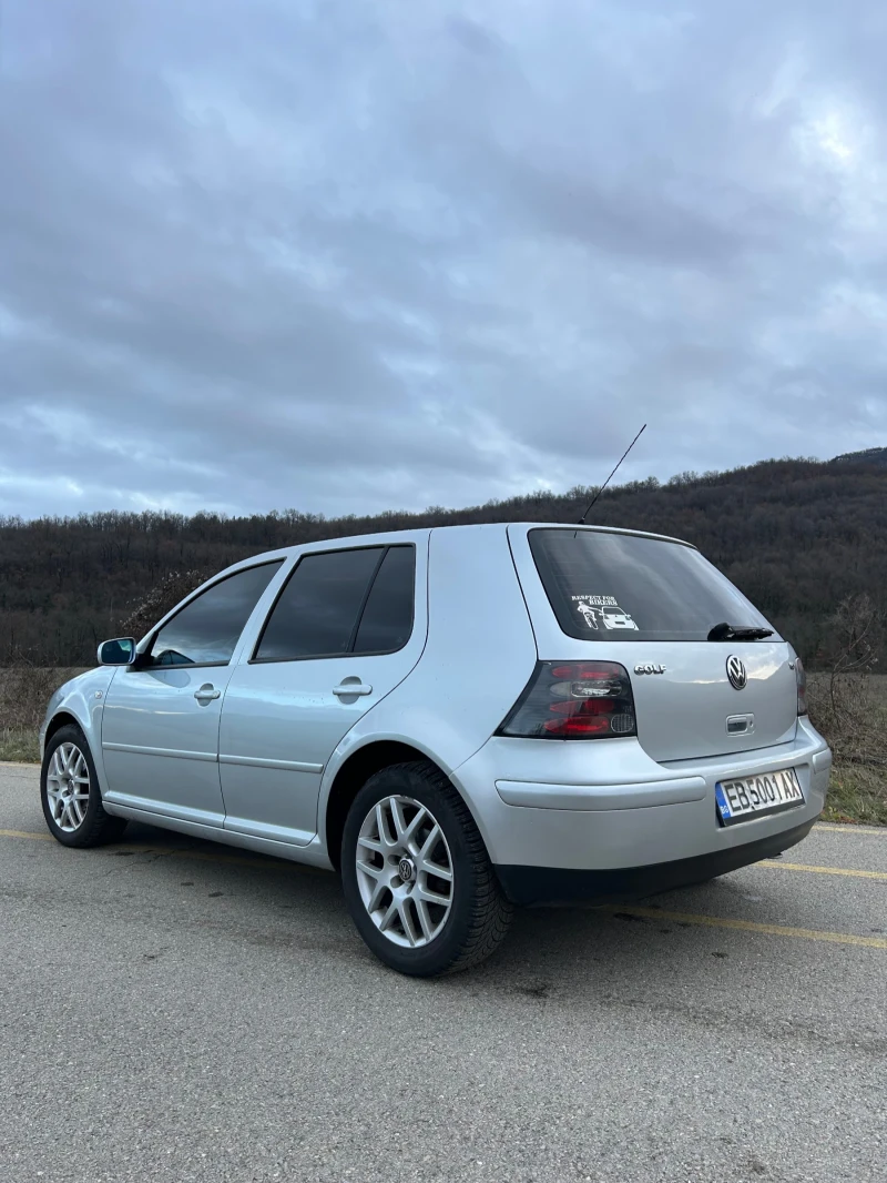 VW Golf 1.6i 16v Газ/бензин , снимка 4 - Автомобили и джипове - 48519326