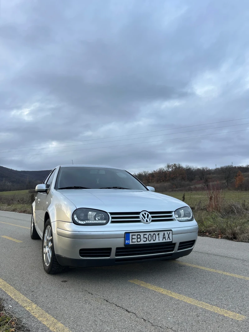 VW Golf 1.6i 16v Газ/бензин , снимка 2 - Автомобили и джипове - 48519326