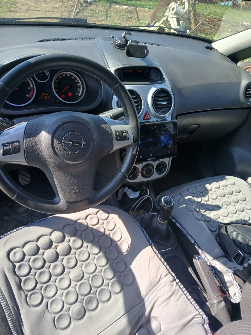 Opel Corsa, снимка 8 - Автомобили и джипове - 49470788