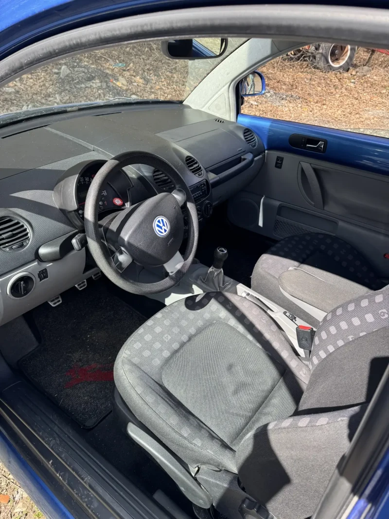 VW Beetle, снимка 5 - Автомобили и джипове - 51886993