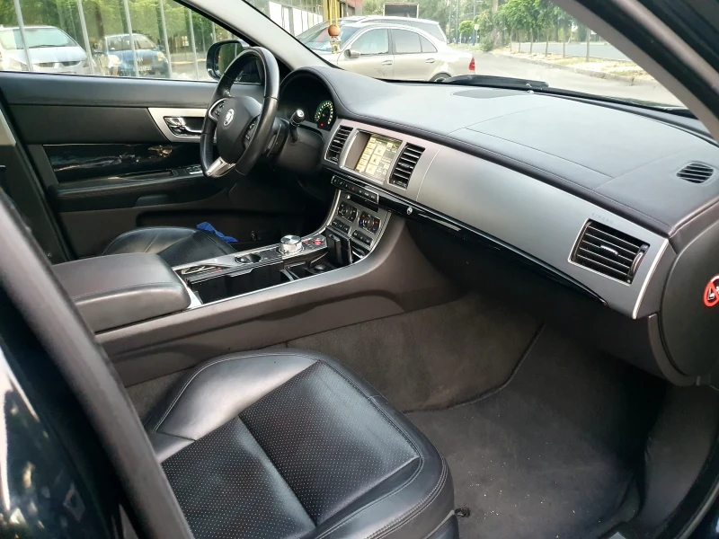 Jaguar Xf XF, снимка 11 - Автомобили и джипове - 52465284