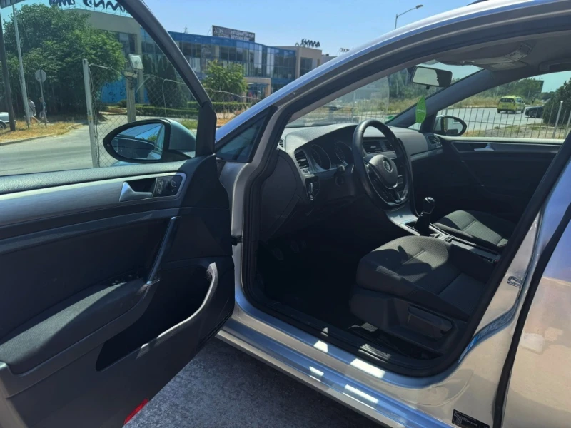 VW Golf 7 1.6 TDI COMFORT, снимка 8 - Автомобили и джипове - 52148224