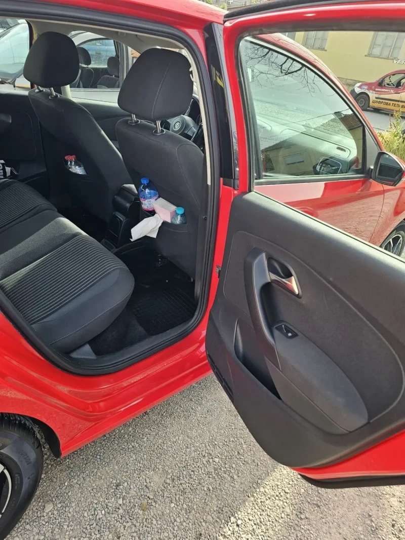 VW Polo, снимка 4 - Автомобили и джипове - 52318647