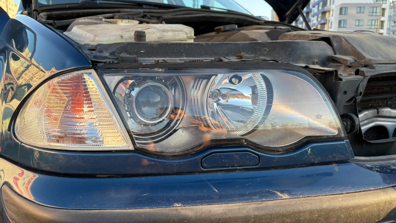 BMW 330 i, снимка 11 - Автомобили и джипове - 52587758