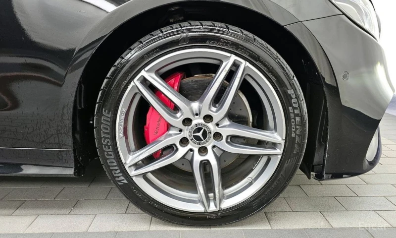Mercedes-Benz E 220, снимка 5 - Автомобили и джипове - 52885217