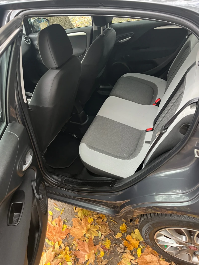 Fiat Punto 1.3 Multi Jet EVO, снимка 8 - Автомобили и джипове - 53493562