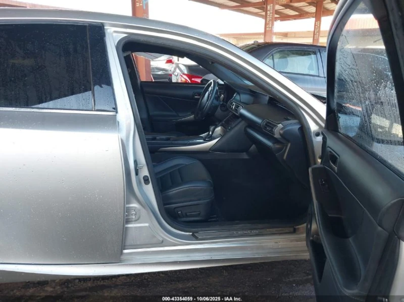 Lexus IS 300 3.5L V-6 DI, DOHC, VVT, 260HP All Wheel Drive, снимка 10 - Автомобили и джипове - 53025051