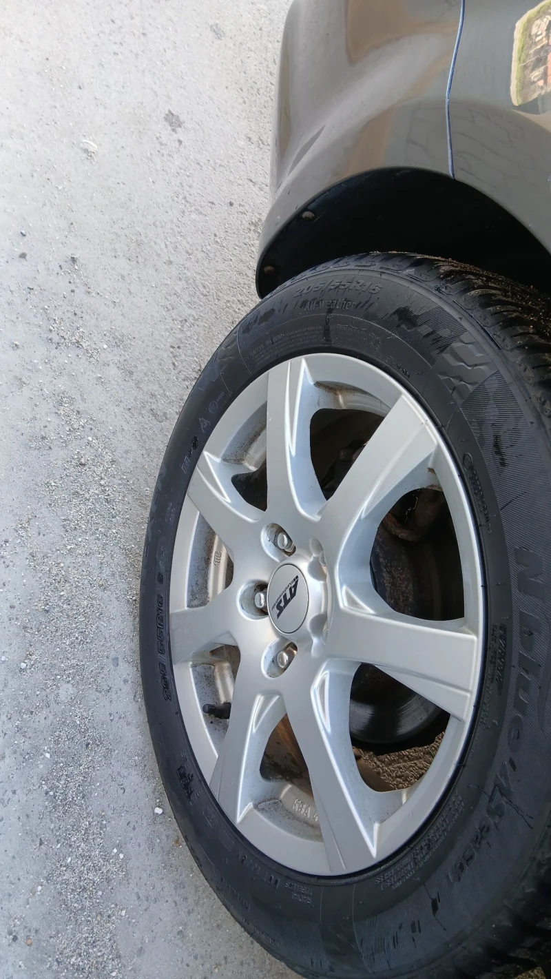 Kia Ceed 1.6 i, снимка 14 - Автомобили и джипове - 53531980