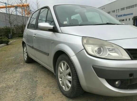 Renault Scenic 1.9dci , снимка 3 - Автомобили и джипове - 47413548