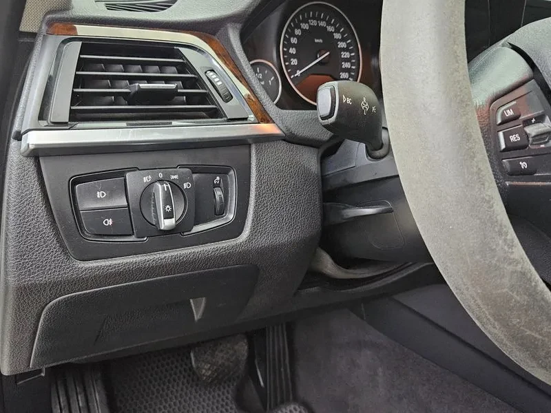BMW 320 d, снимка 16 - Автомобили и джипове - 54589645
