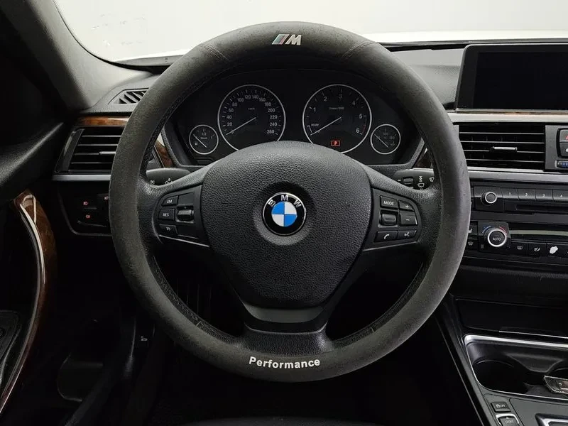 BMW 320 d, снимка 13 - Автомобили и джипове - 54589645