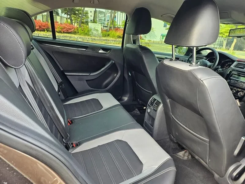 VW Jetta 2.0 Tdi Bluemotion 6Th Generation | Mobile.bg � ����������� 13