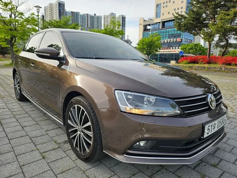 VW Jetta 2.0 Tdi Bluemotion 6Th Generation | Mobile.bg � ����������� 3