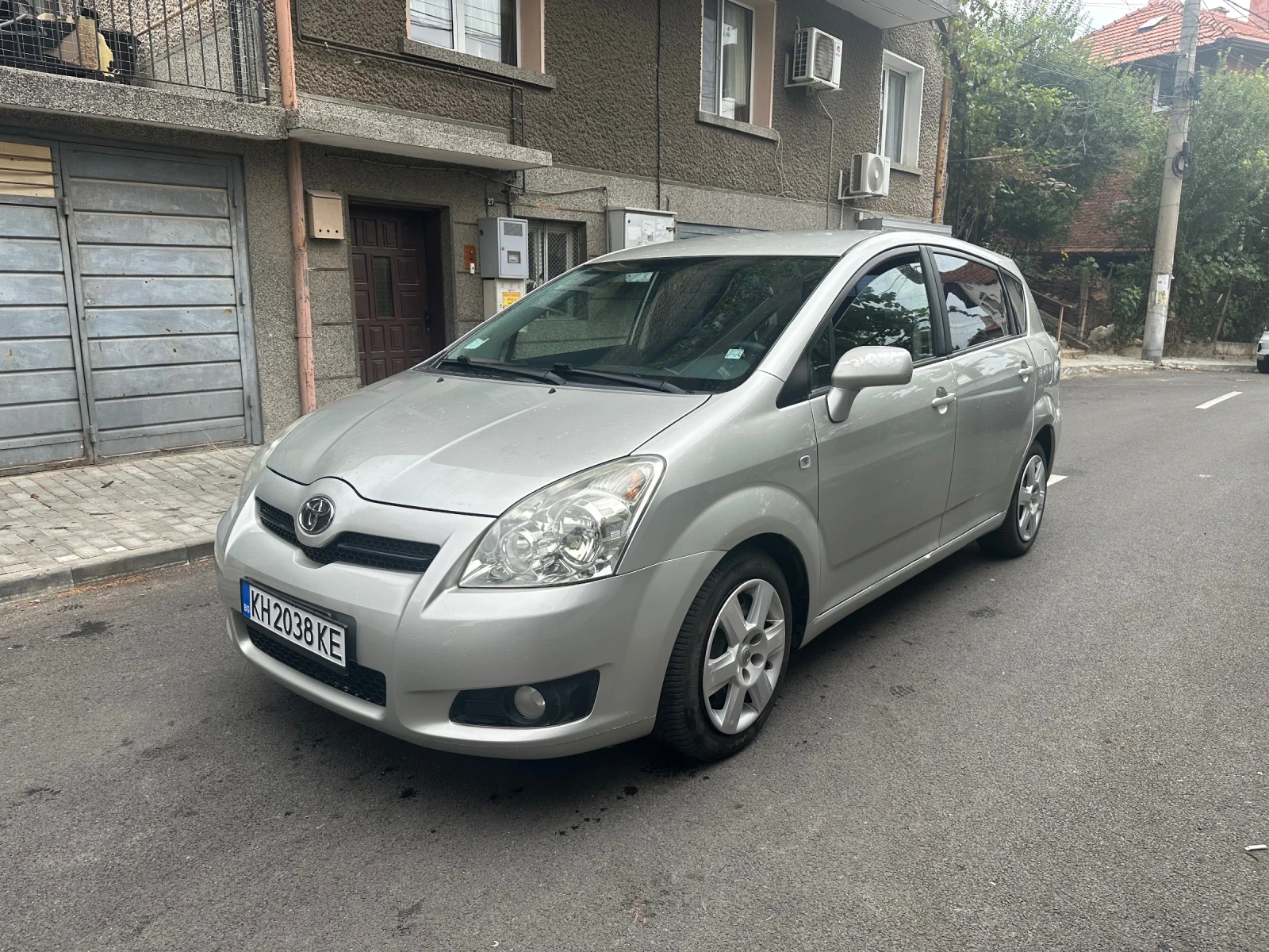 Toyota Verso 2.2 D4D Face Lift, снимка 1