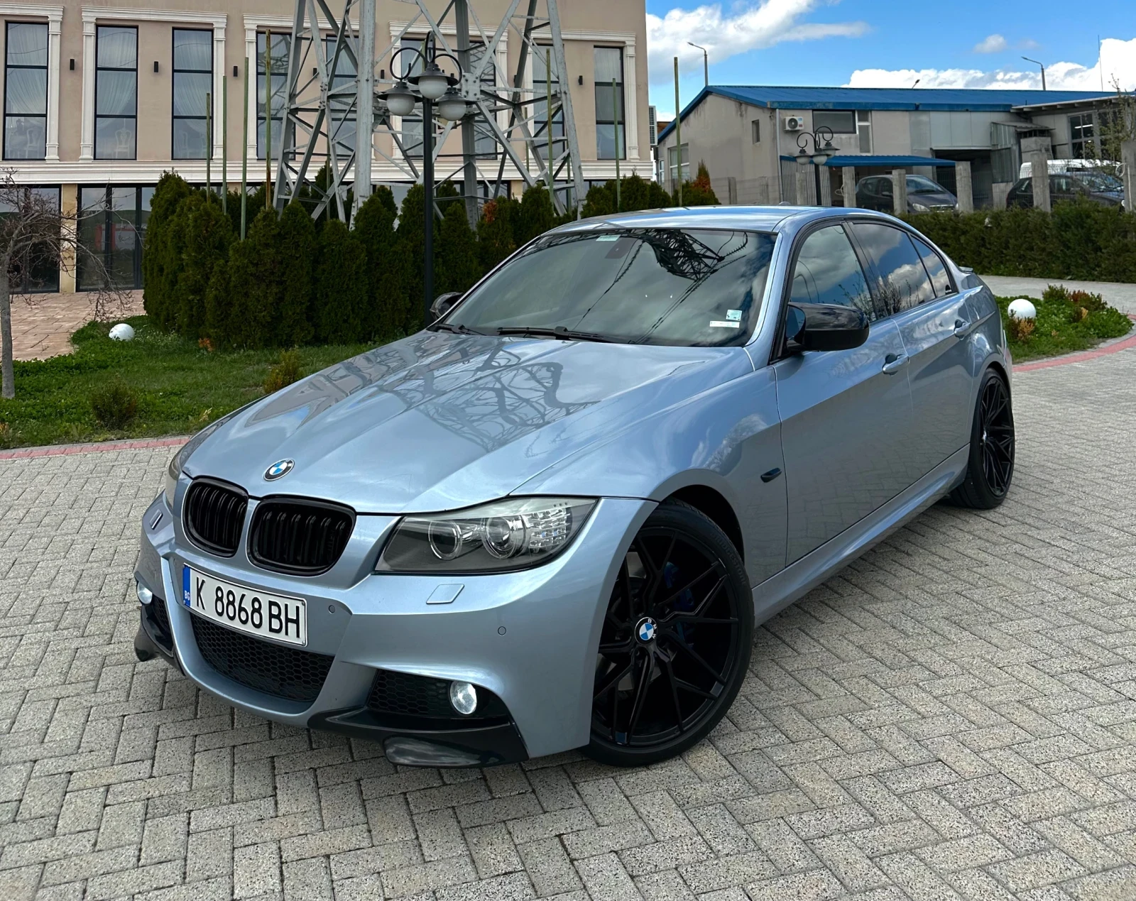 BMW 330 E90/LCI/M-Пакет/Памет/ - изображение 2