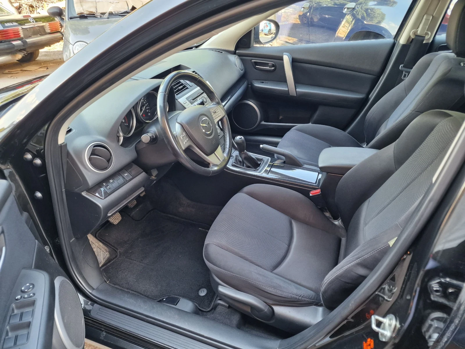 Mazda 6 2.0D 140к.с. - изображение 7