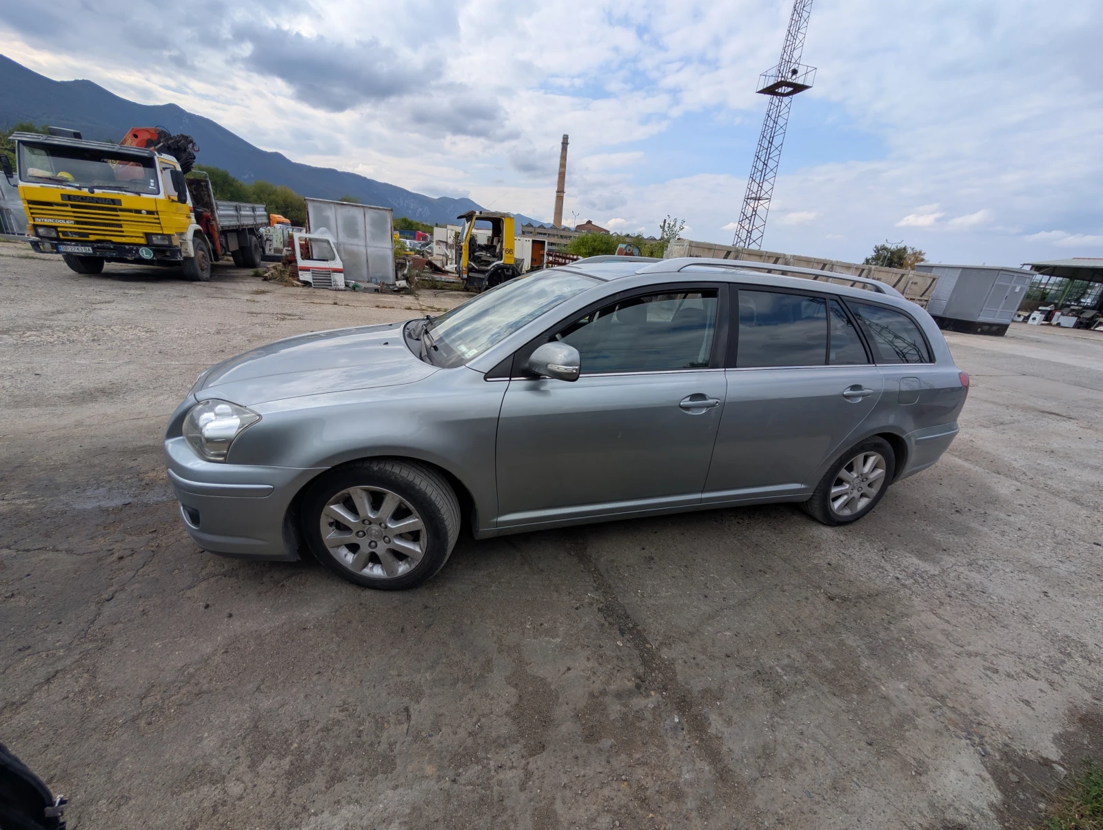 Toyota Avensis  - изображение 2