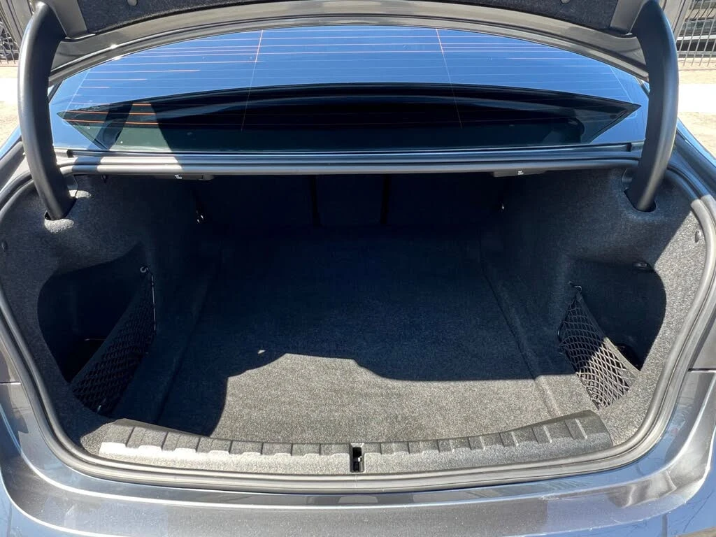 BMW 330 *  *    *   *  | Mobile.bg   15