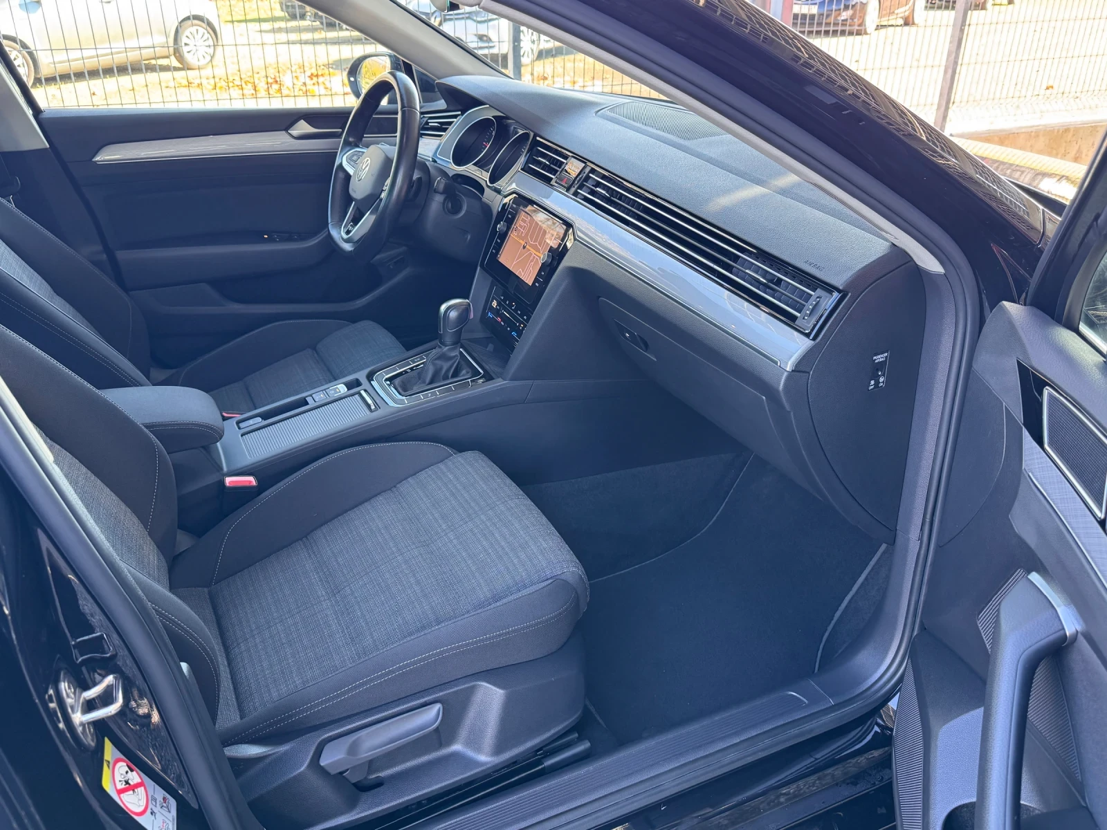 VW Passat 2.0TDI R-Line 150 DSG* Keyless* *  | Mobile.bg   12