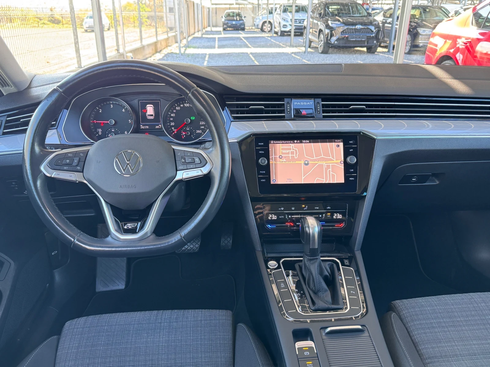 VW Passat 2.0TDI R-Line 150 DSG* Keyless* *  | Mobile.bg   11