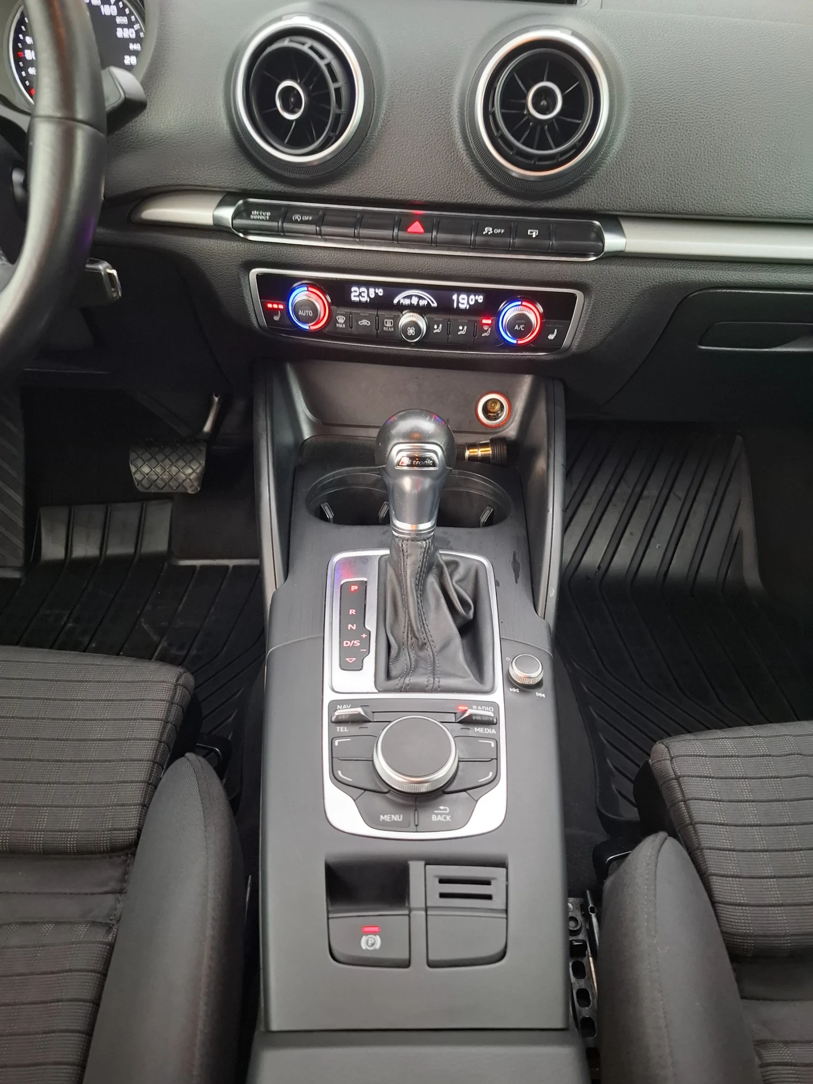 Audi A3 | Mobile.bg   11