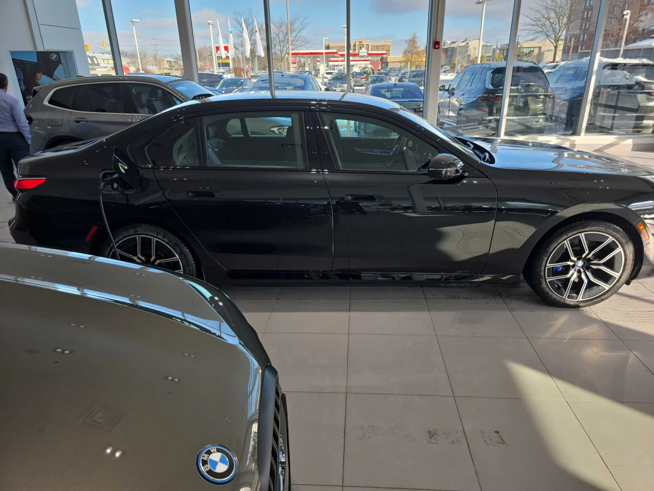 BMW i7 CARFAX* АВТОФИНАНСИРАНЕ БЕЗ ПЪРВОНАЧАЛНА ВНОСКА - изображение 3