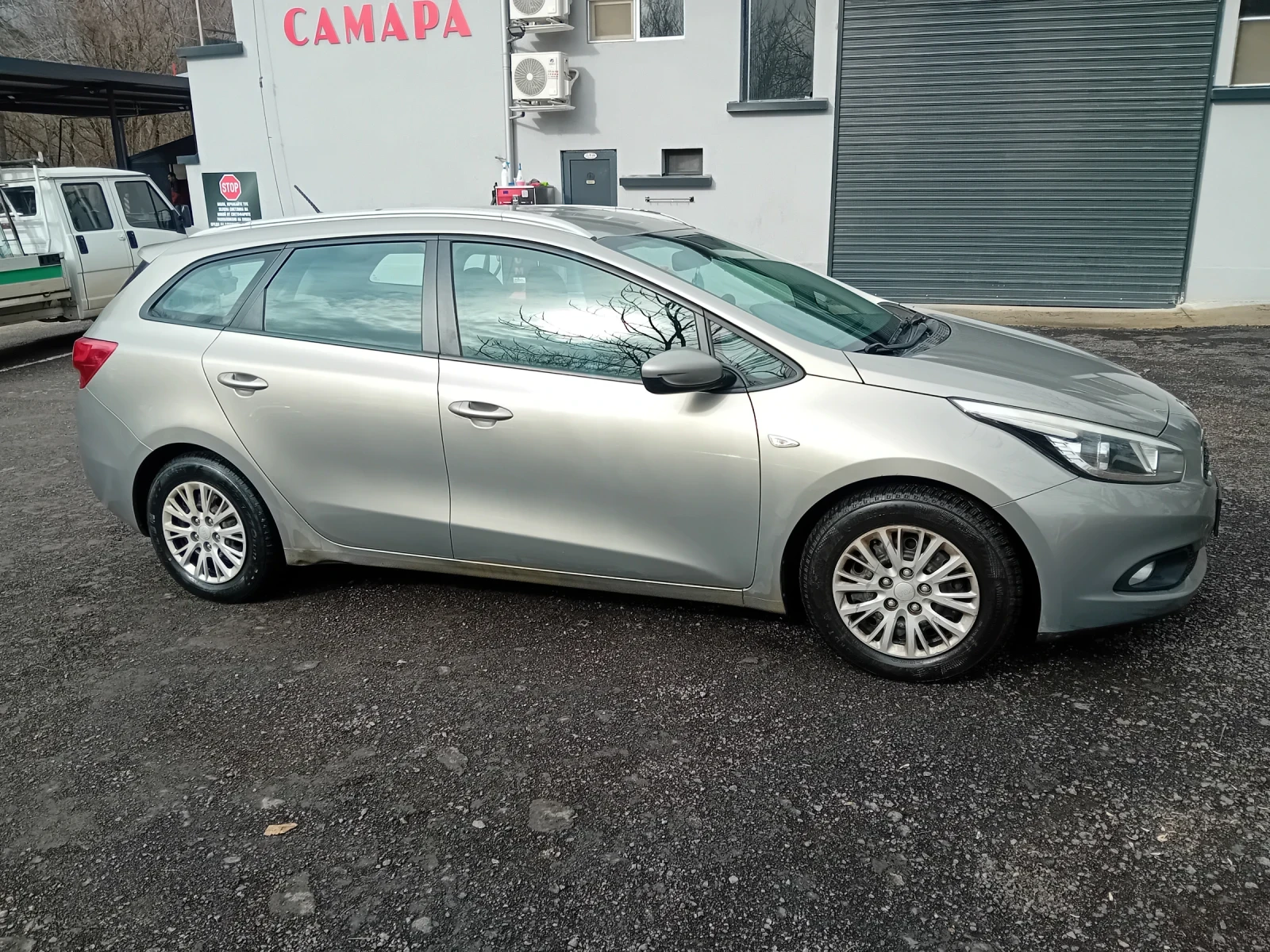 Kia Ceed 1.4, снимка 9 - Автомобили и джипове - 53753138